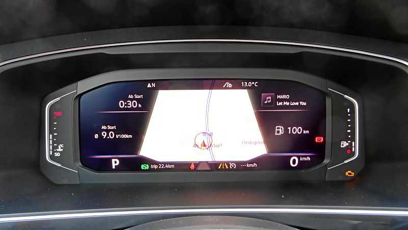  Volkswagen Tiguan JOIN R-Line DSG 1,5 L TSI OPF 110 KW Benzin von Werksangehörigen